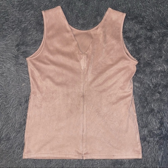 Evolution By Cyrus NWOT Rare Suede Eyelet Top - Picture 4 of 7